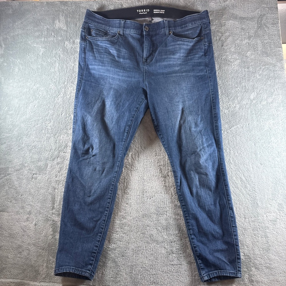 Torrid Bombshell Skinny Premium Stretch Jeans Blue Medium Wash Plus Size 22R